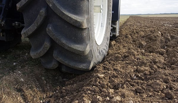 Il pneumatico Maxi Traction IF Firestone opera ad una pressione di 0,8 bar